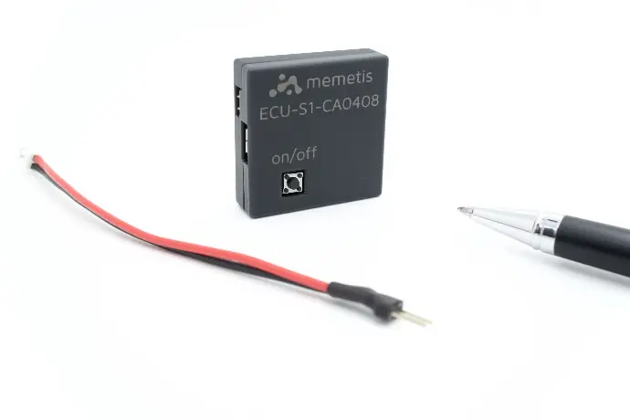 Small electronic control unit for chip actuators